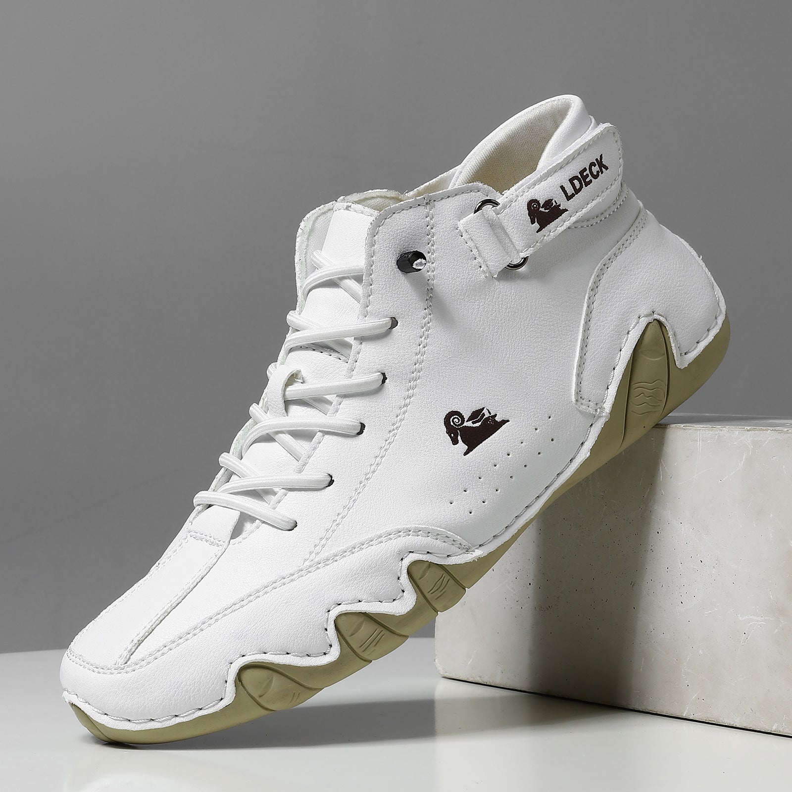 AeroWalk – Orthopedic Shoe